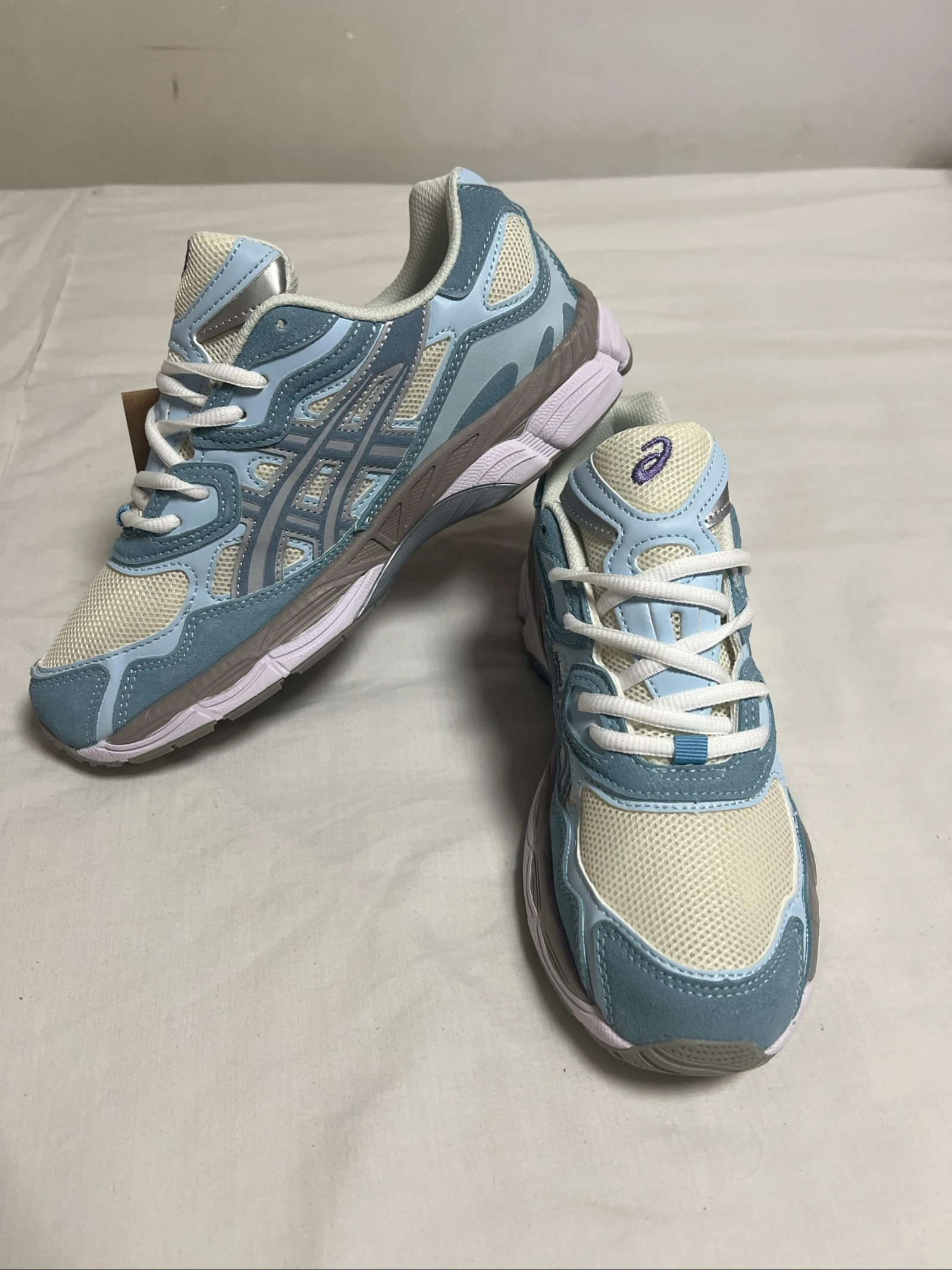 ASICS NY GEL talla 42